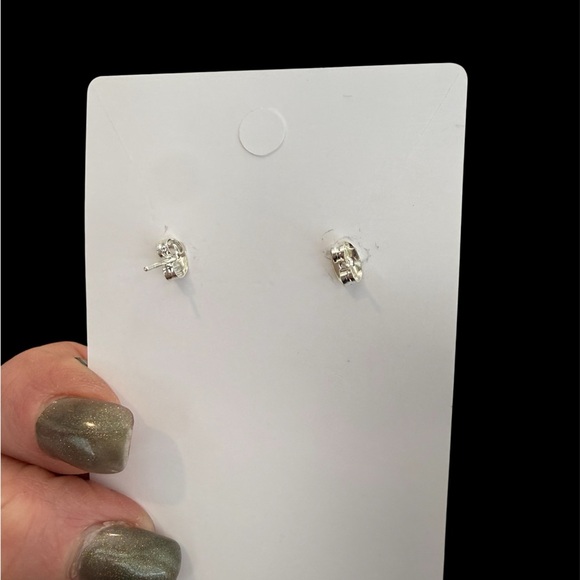 Silver heart dangle earrings pierced - Picture 2 of 4